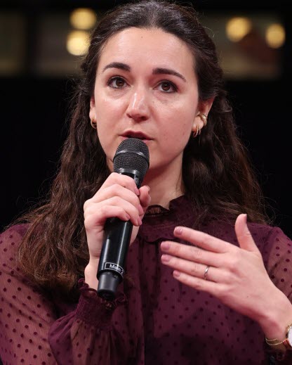 Roxanne Varza